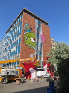 Reaching the end of the experimentation, a street art festival is organised at les Grand Voisins.